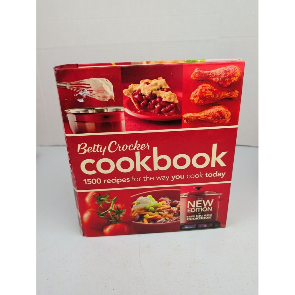 Betty Crocker New Edition Big Red Cookbook Ring Binder Hardcover 1500 Recipes